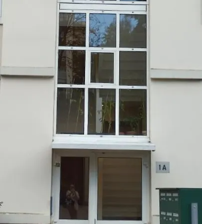 Chez Alex